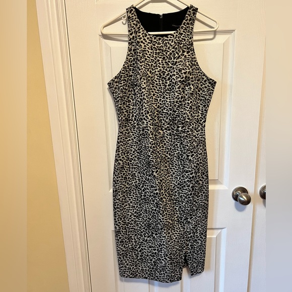 Banana Republic Sloan sheath size 8 - Picture 3 of 3